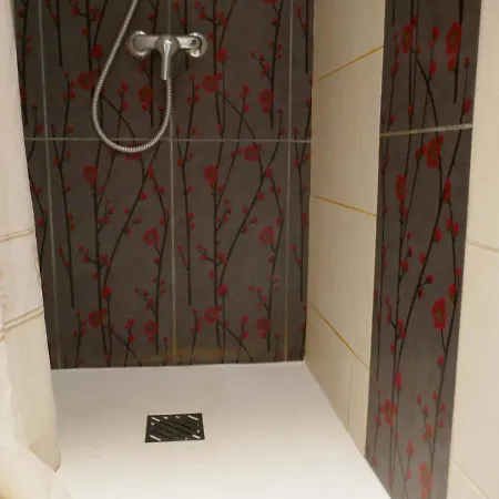Meublee En Duplex Independante Privatunterkunft Caen
