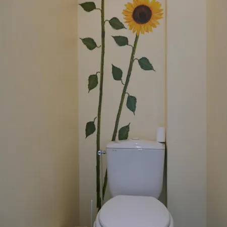 Meublee En Duplex Independante * Καν